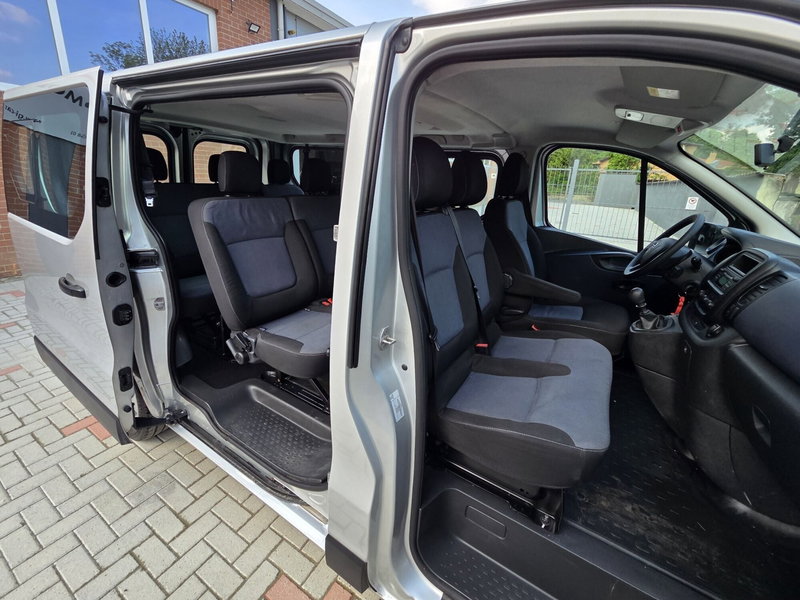Opel Vivaro Furgone usata a Torino (9)