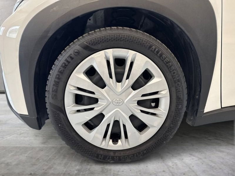 Toyota Aygo X usata a Prato (16)