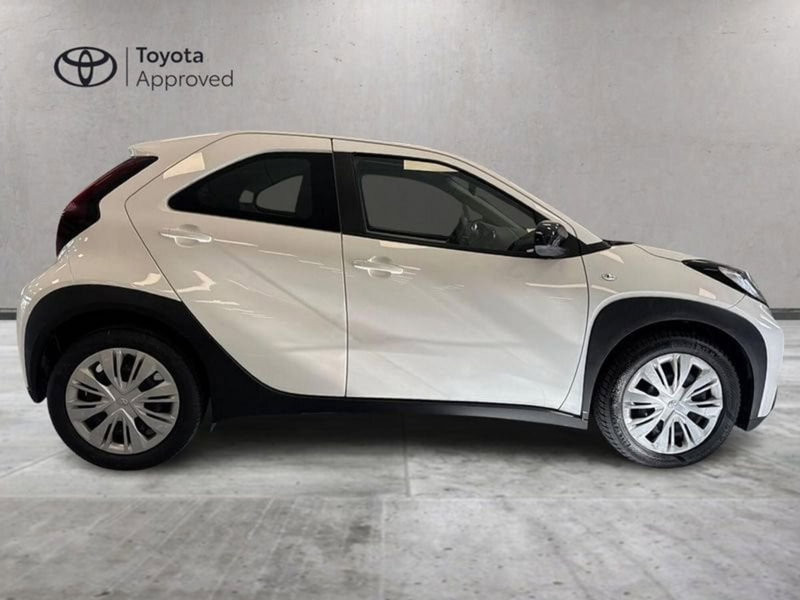 Toyota Aygo X usata a Prato (5)