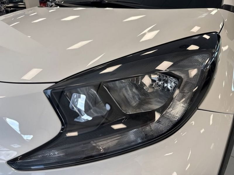 Toyota Aygo X usata a Prato (8)