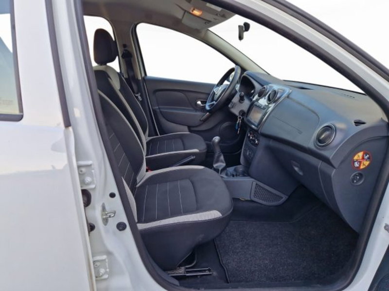 Dacia Sandero usata a Modena (10)