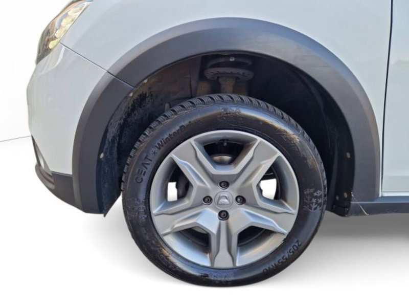 Dacia Sandero usata a Modena (14)