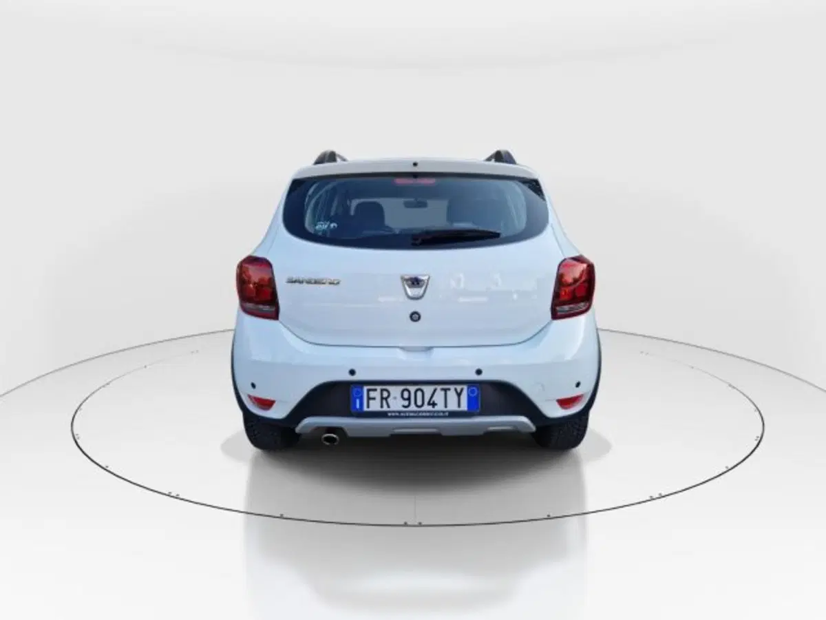 Dacia Sandero usata a Modena (7)