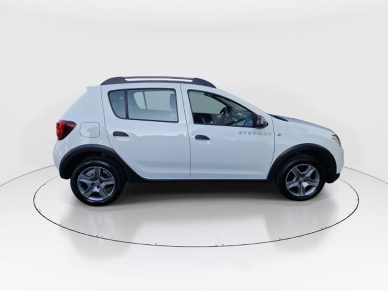 Dacia Sandero usata a Modena (8)
