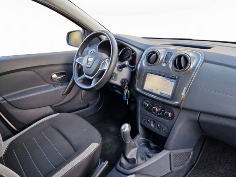 Dacia Sandero usata a Modena (9)