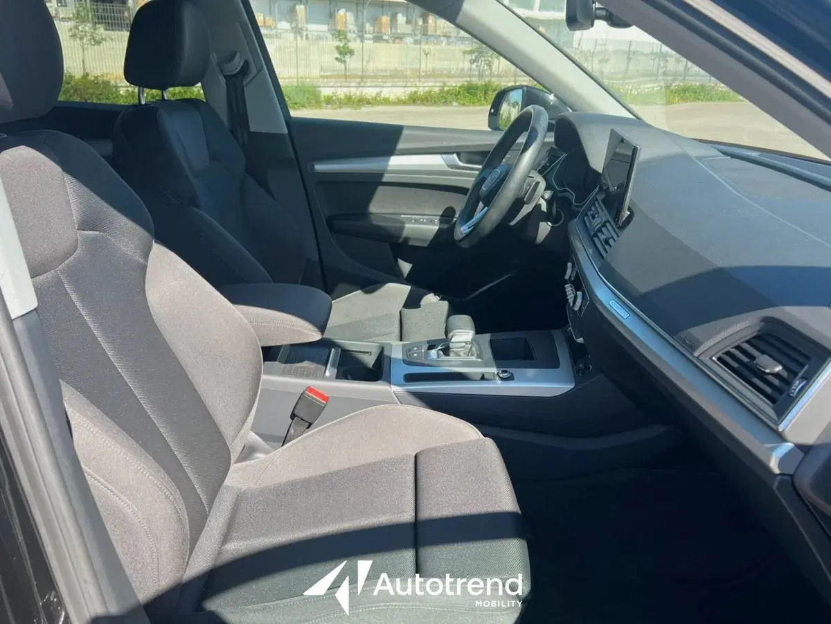 Audi Q4 Sportback usata a Bari (6)