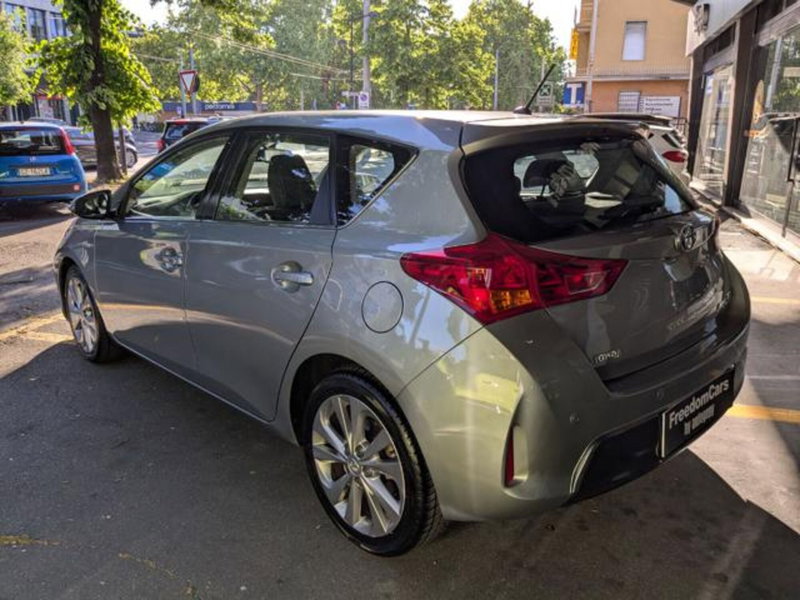 Toyota Auris usata a Parma (8)