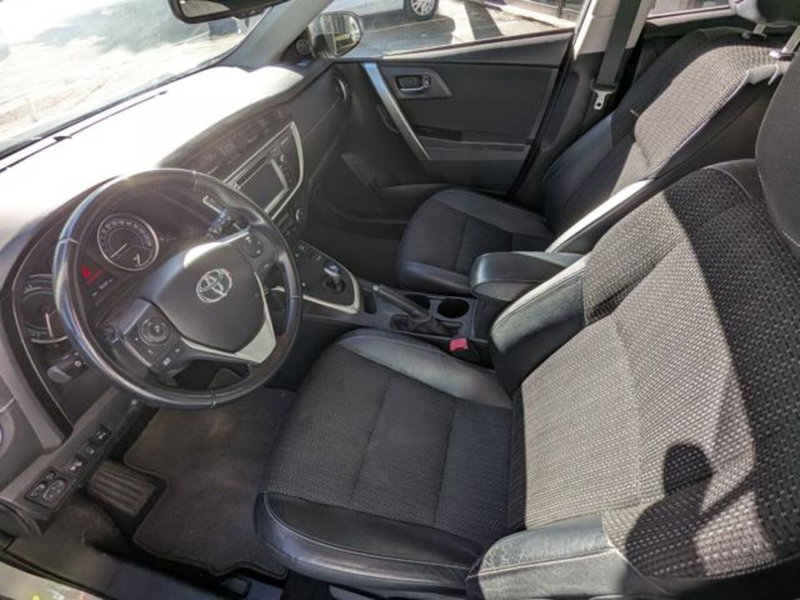 Toyota Auris usata a Parma (9)