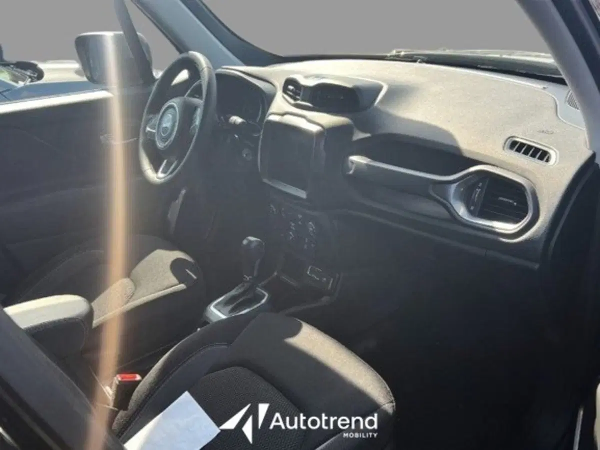 Jeep Renegade usata a Bari (11)