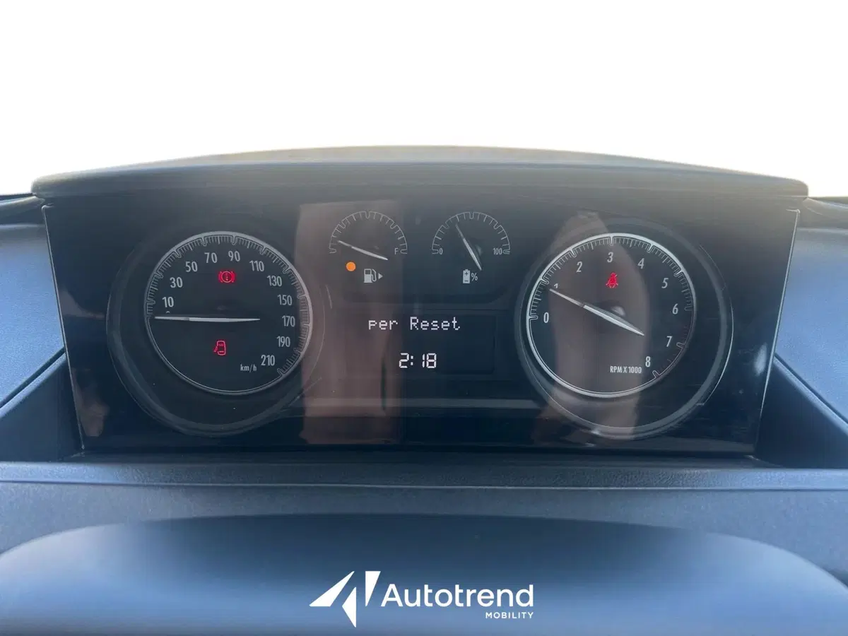 Lancia Ypsilon usata a Bari (11)