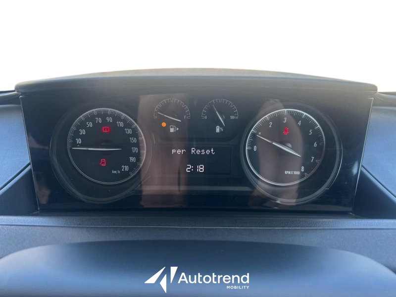 Lancia Ypsilon usata a Bari (11)