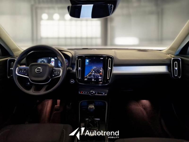Volvo XC40 usata a Bari (16)