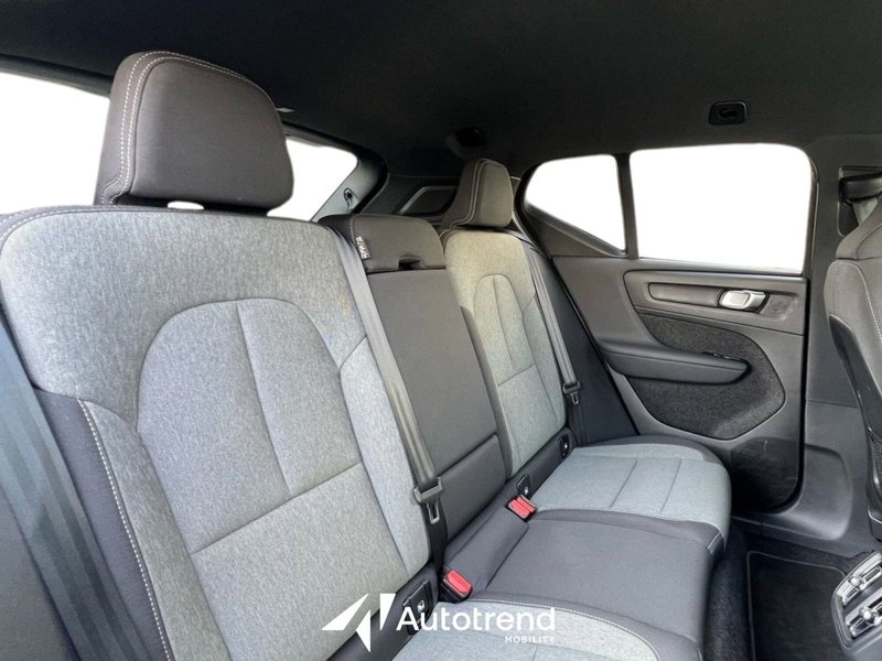 Volvo XC40 usata a Bari (12)