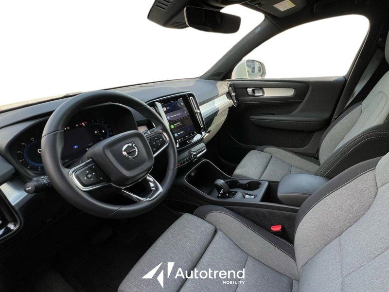 Volvo XC40 usata a Bari (5)