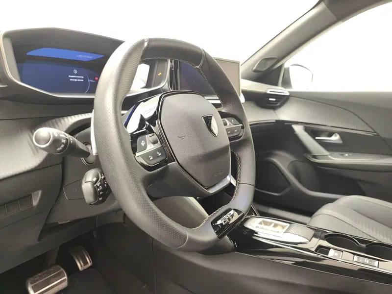 Peugeot 2008 usata a Como (9)