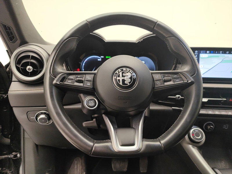 Alfa Romeo Tonale usata a Como (18)