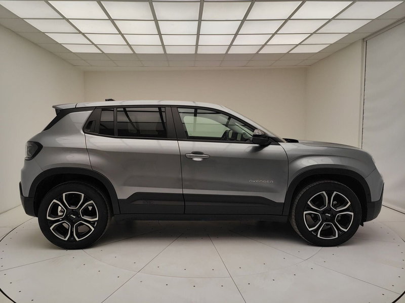 Jeep Avenger usata a Como (19)
