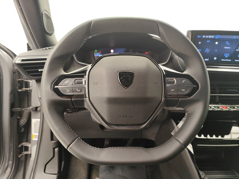 Peugeot 2008 usata a Como (16)