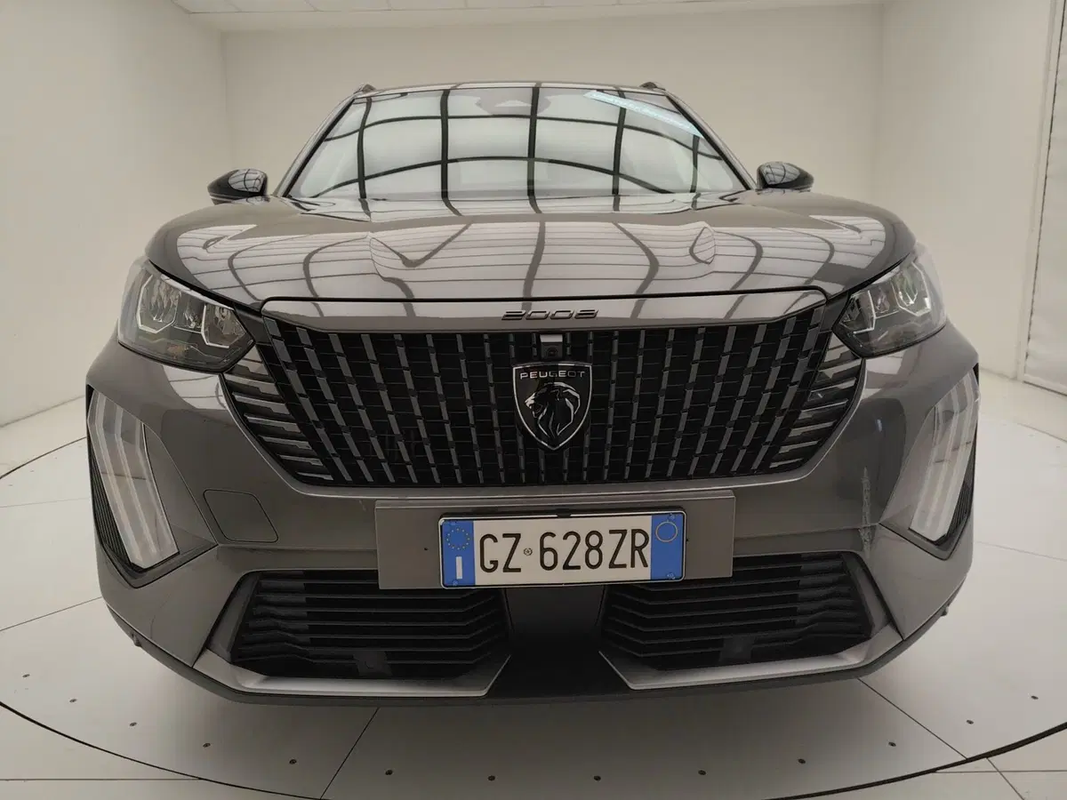 Peugeot 2008 usata a Como (2)