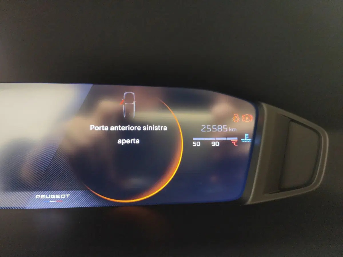 Peugeot 2008 usata a Como (8)