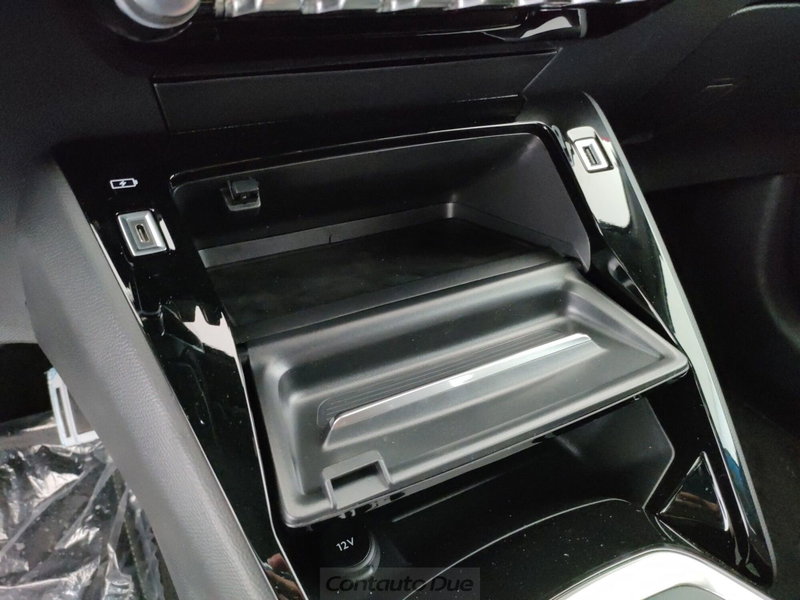 Peugeot 208 usata a Caserta (19)