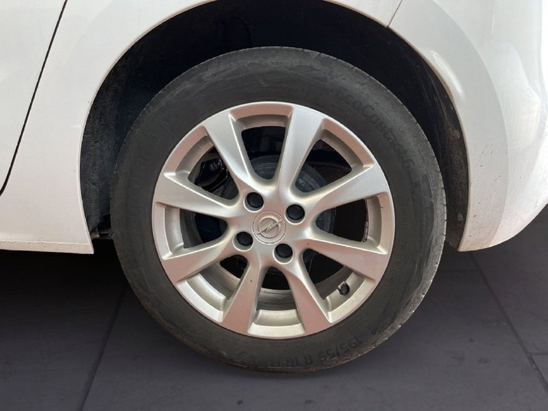 Opel Corsa usata a Torino (8)