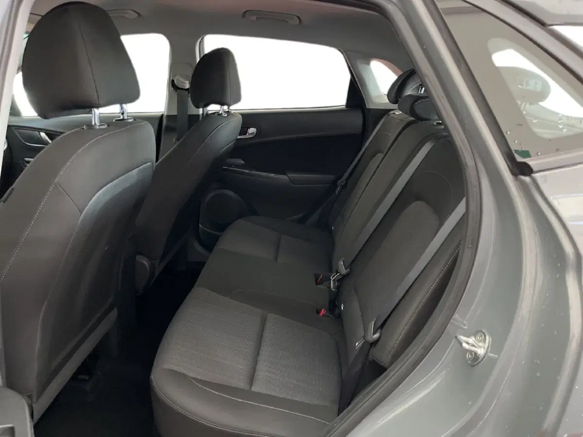 Hyundai Kona usata a Torino (9)