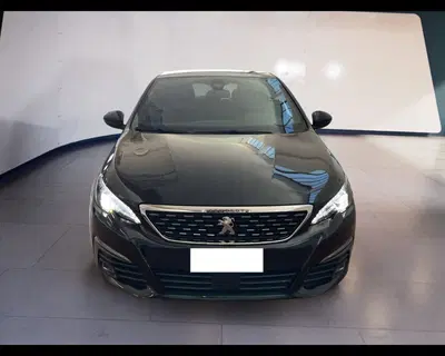 Peugeot 308 Tre Volumi 1.2 puretech t GT s&amp;s 130cv eat8 del 2020 usata a Torino