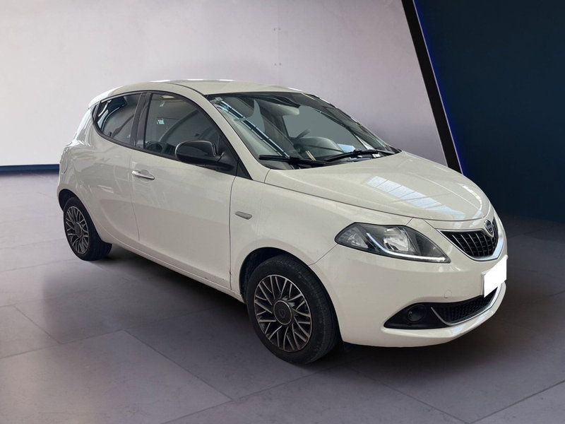 Lancia Ypsilon usata a Torino (2)