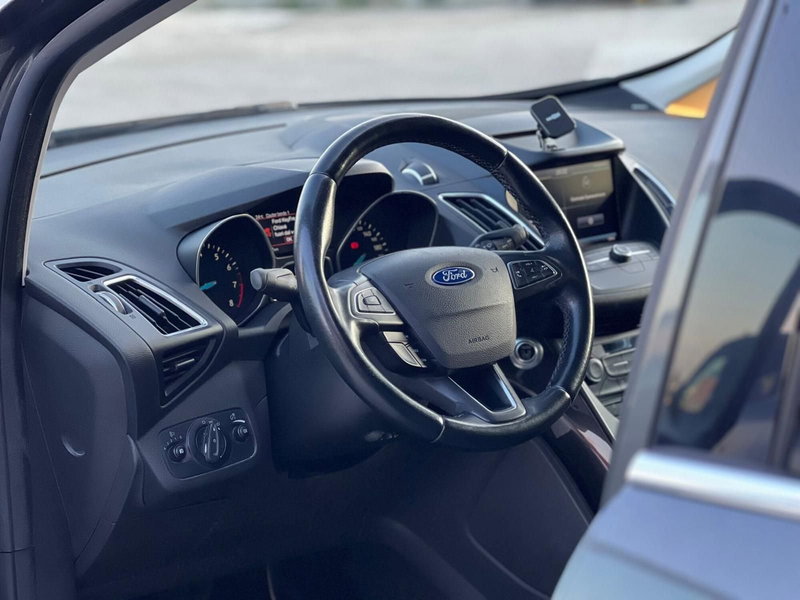 Ford C-Max usata a Matera (18)