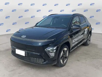 Hyundai Kona 48,4 kWh X Line nuova a Lucca