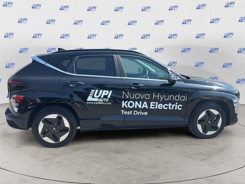 Hyundai Kona nuova a Lucca (7)