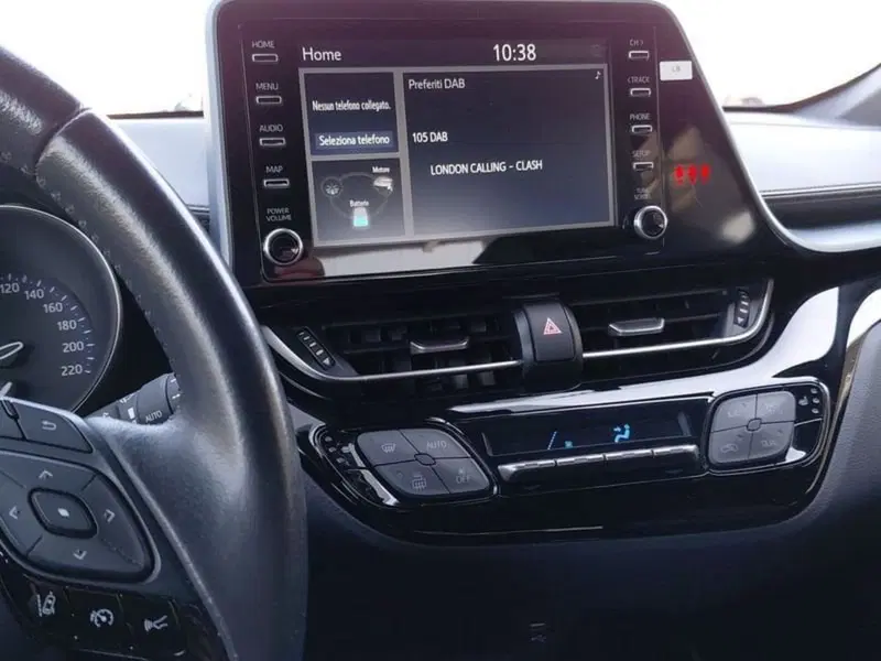 Toyota Toyota C-HR usata a Cagliari (11)