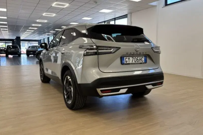 Nissan Qashqai usata a Latina (5)