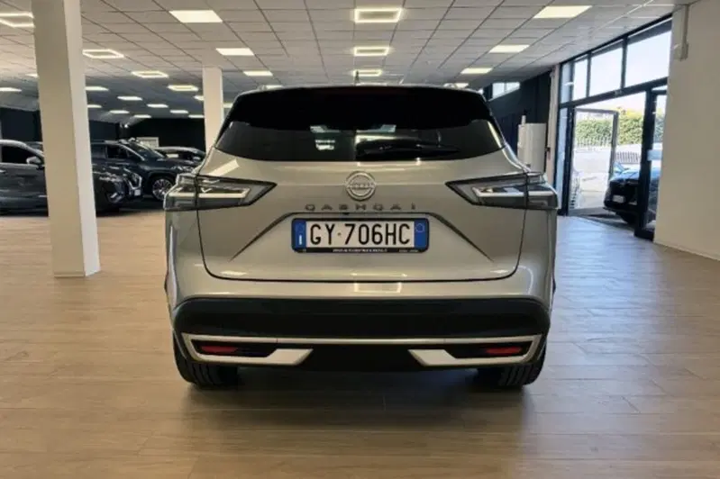 Nissan Qashqai usata a Latina (6)