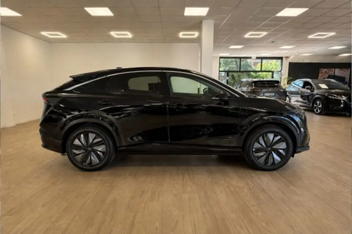 Nissan Ariya usata a Latina (4)