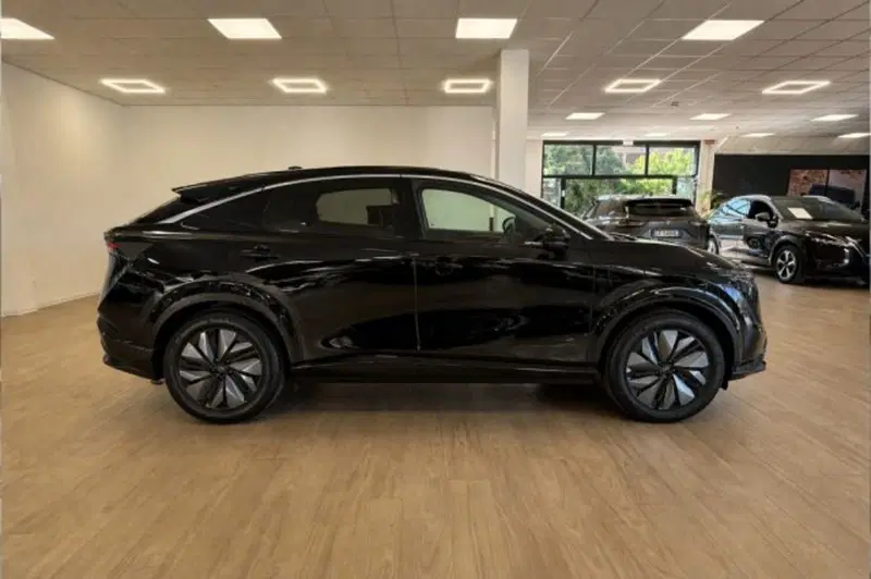 Nissan Ariya usata a Latina (4)