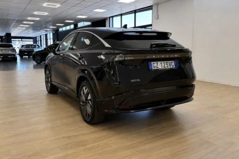 Nissan Ariya usata a Latina (5)