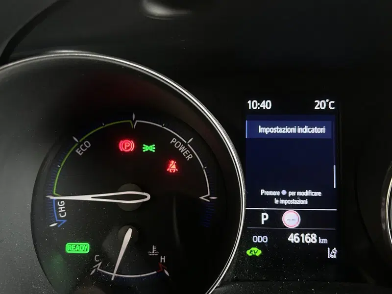 Toyota Toyota C-HR usata a Milano (13)