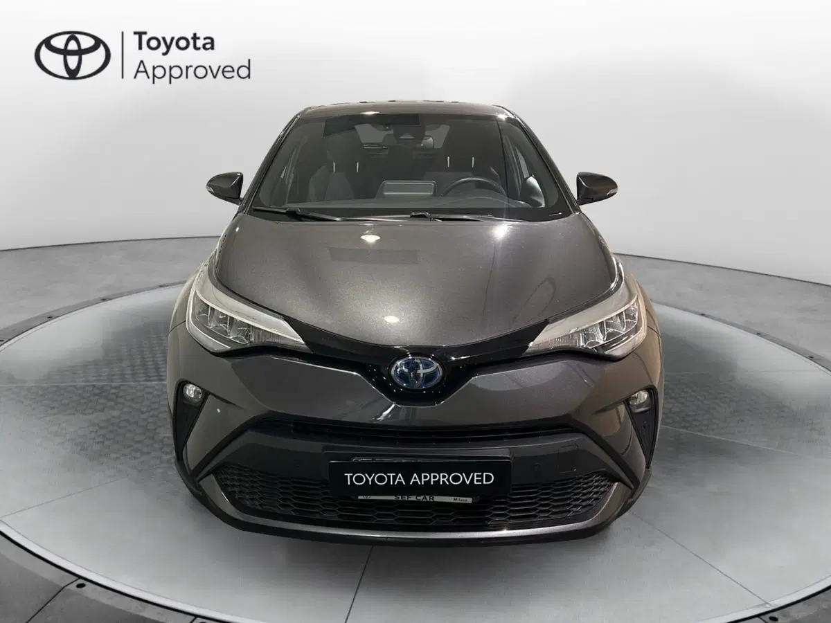 Toyota Toyota C-HR usata a Milano (5)