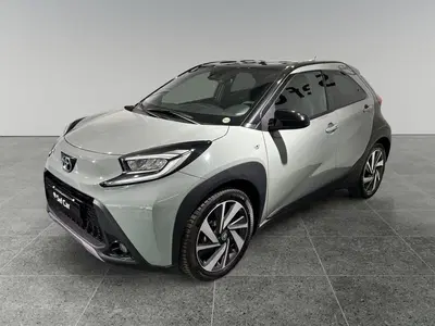 Toyota Aygo X 1.0 VVT-i 72 CV 5p. Undercover S-CVT del 2024 usata a Milano