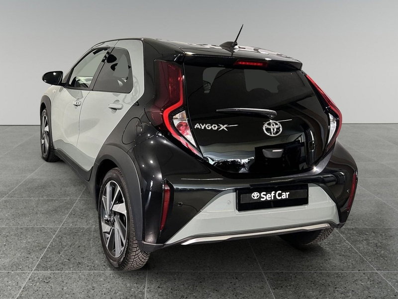 Toyota Aygo X usata a Milano (5)