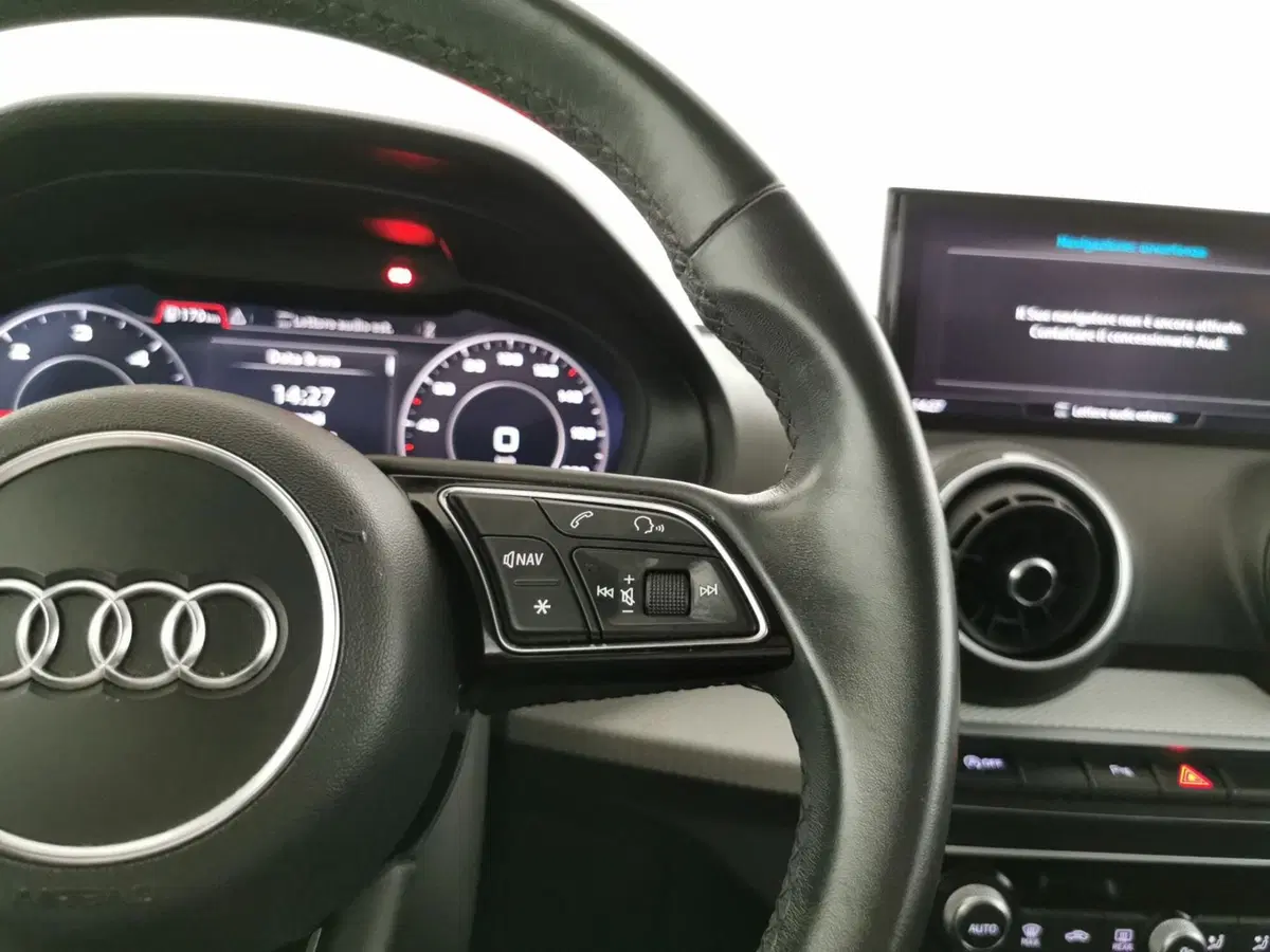 Audi Q2 usata a Chieti (11)
