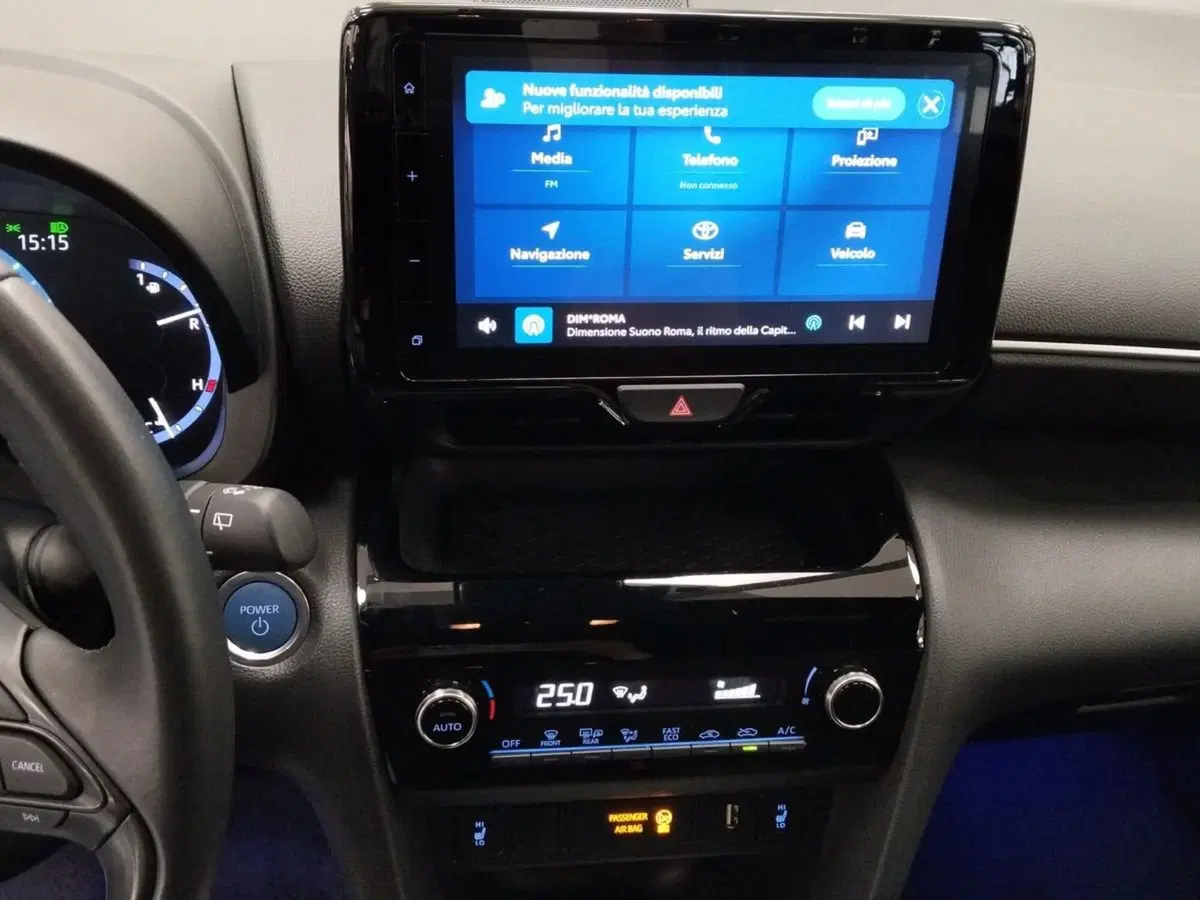 Toyota Yaris Cross usata a Frosinone (10)