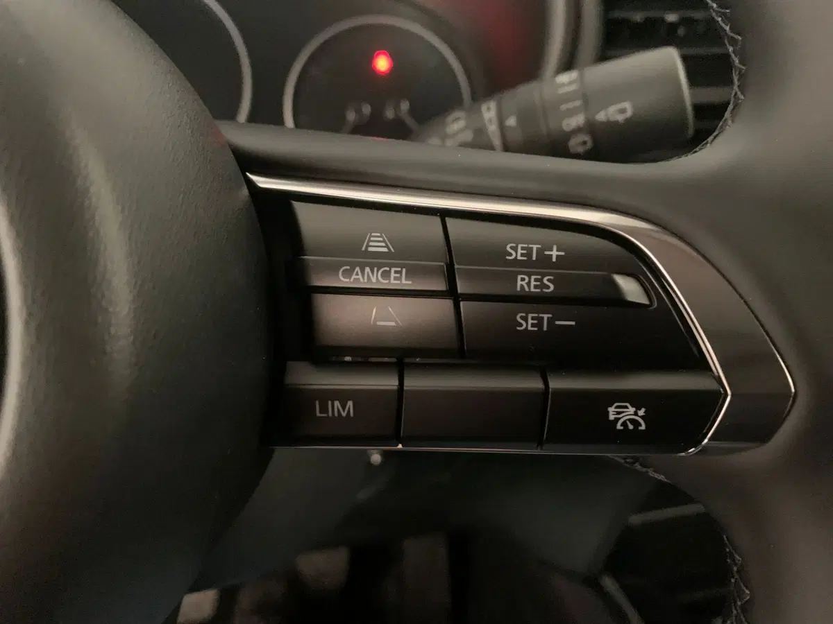 Mazda CX-30 usata a Pavia (15)