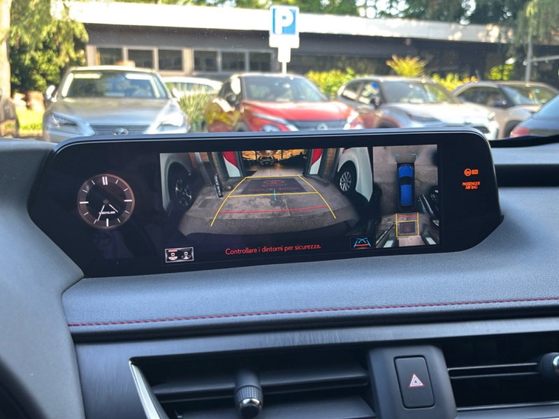 Lexus UX usata a Bologna (14)
