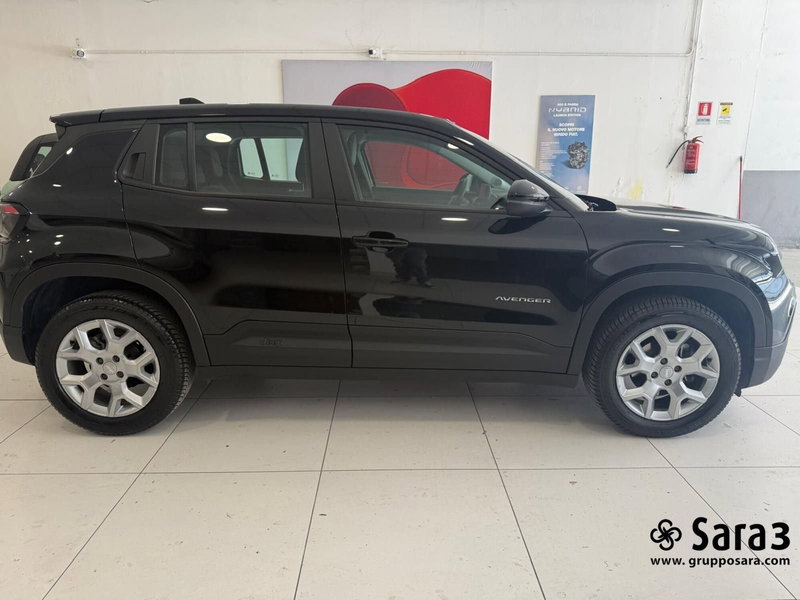 Jeep Avenger usata a Benevento (3)