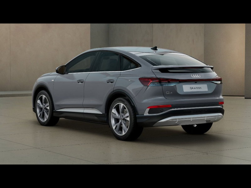 Audi Q4 Sportback nuova a Firenze (3)