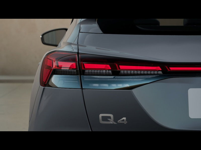 Audi Q4 Sportback nuova a Firenze (7)