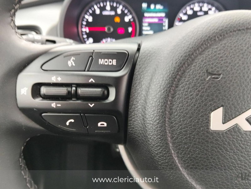 Kia Rio usata a Como (11)